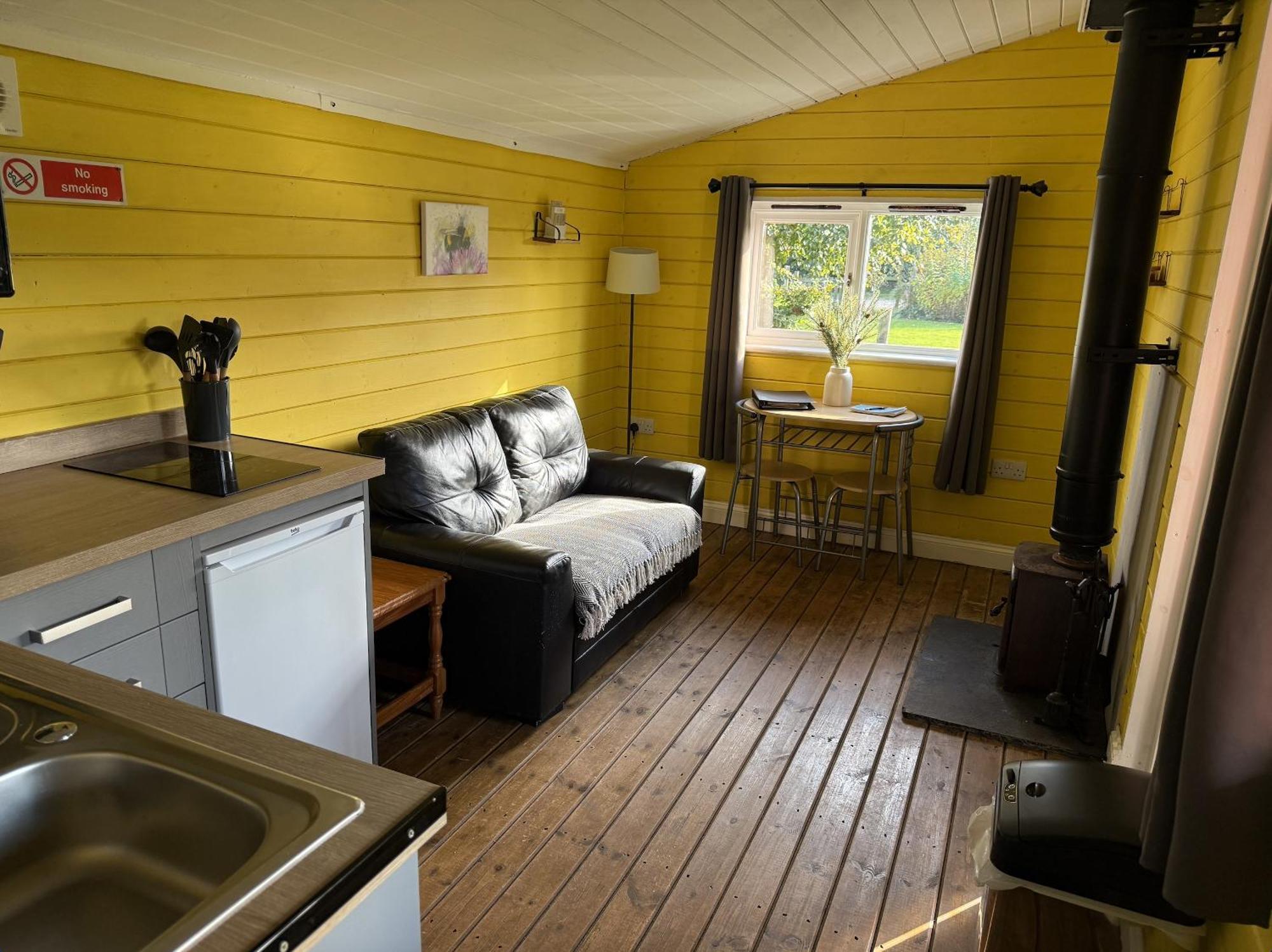 Cherry Tree Glamping Lodge *