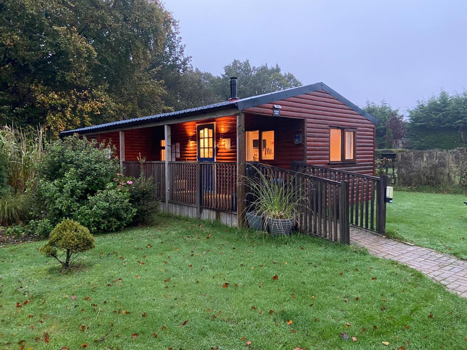 Lodge Cherry Tree Glamping *